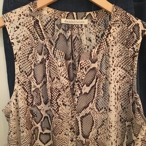 Daniel Rainn Leopard Sleeveless Cute Blouse.
